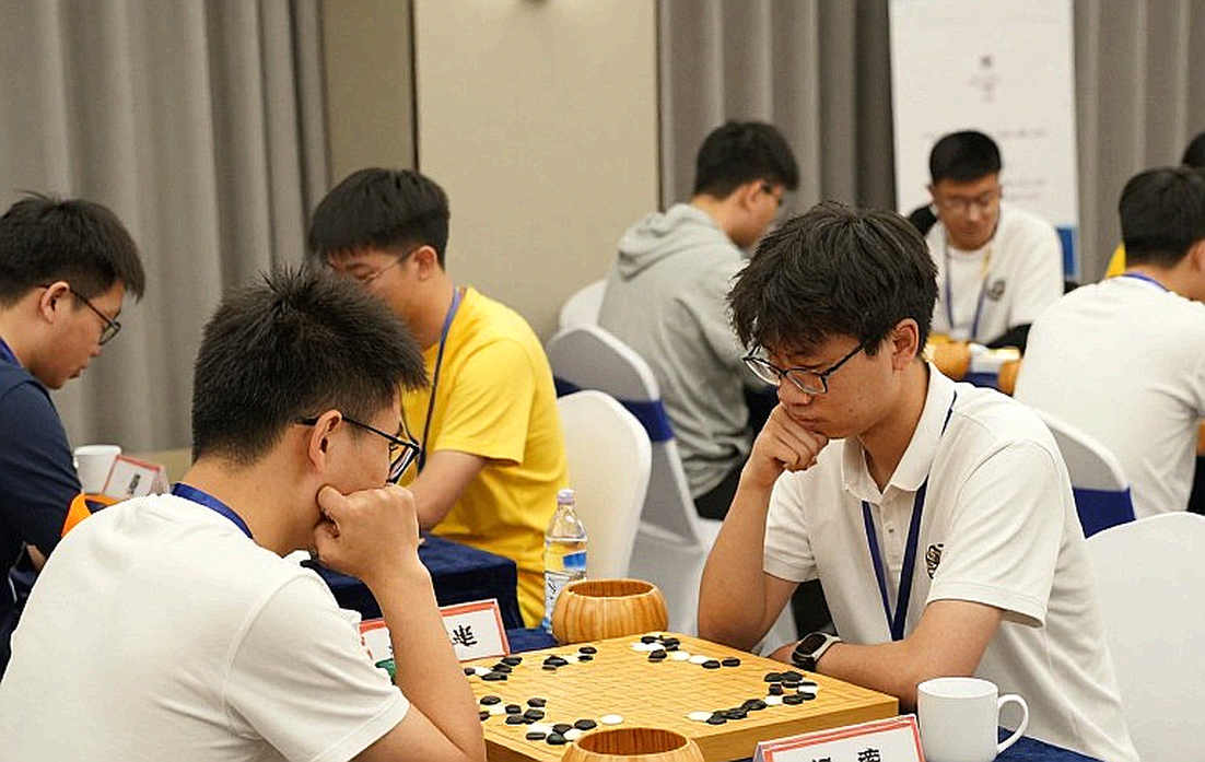 Elephant Gambit trước Carlsen: canh bạc táo bạo hay bài học chiến thuật?