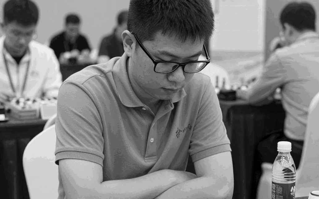 Atyrau Masters: Hai hạt giống gục ngã và khoảng lặng phía sau tấm biển quảng cáo