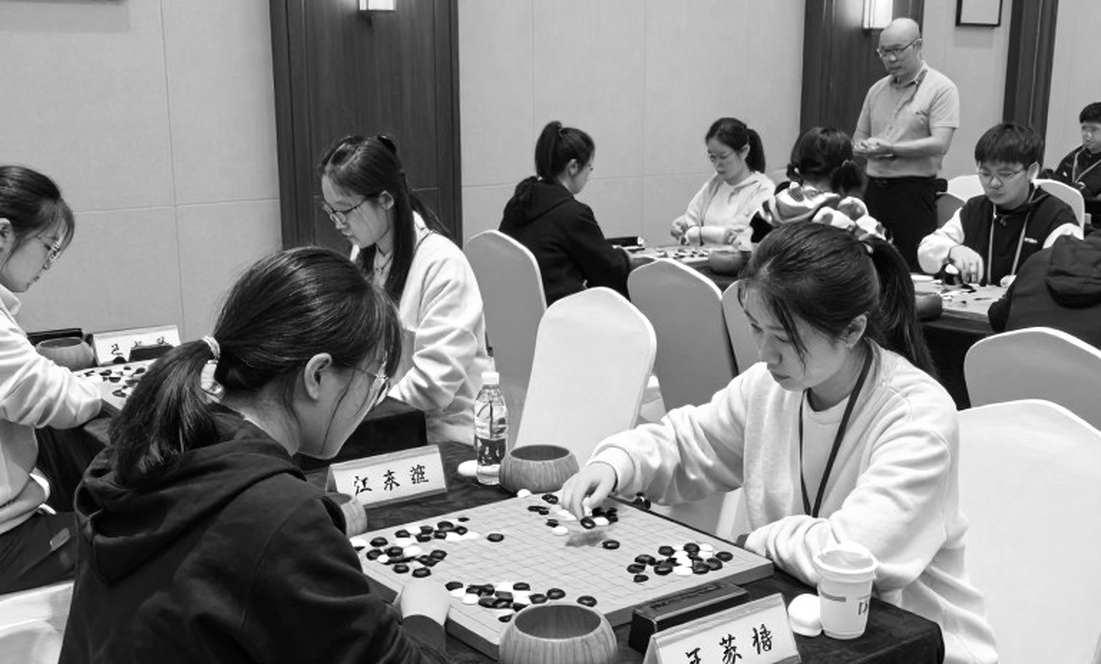 Elephant Gambit trong video 60 phút của Andrew Martin: vũ khí bất ngờ hay chiêu trò quảng cáo thiếu kiểm chứng?